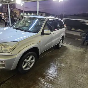 Toyota RAV 4, 2002