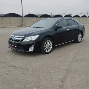 Toyota Camry, 2014