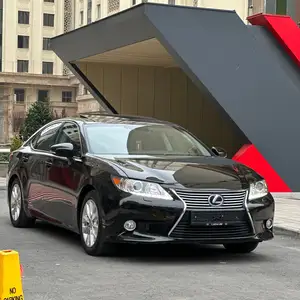 Lexus ES series, 2013