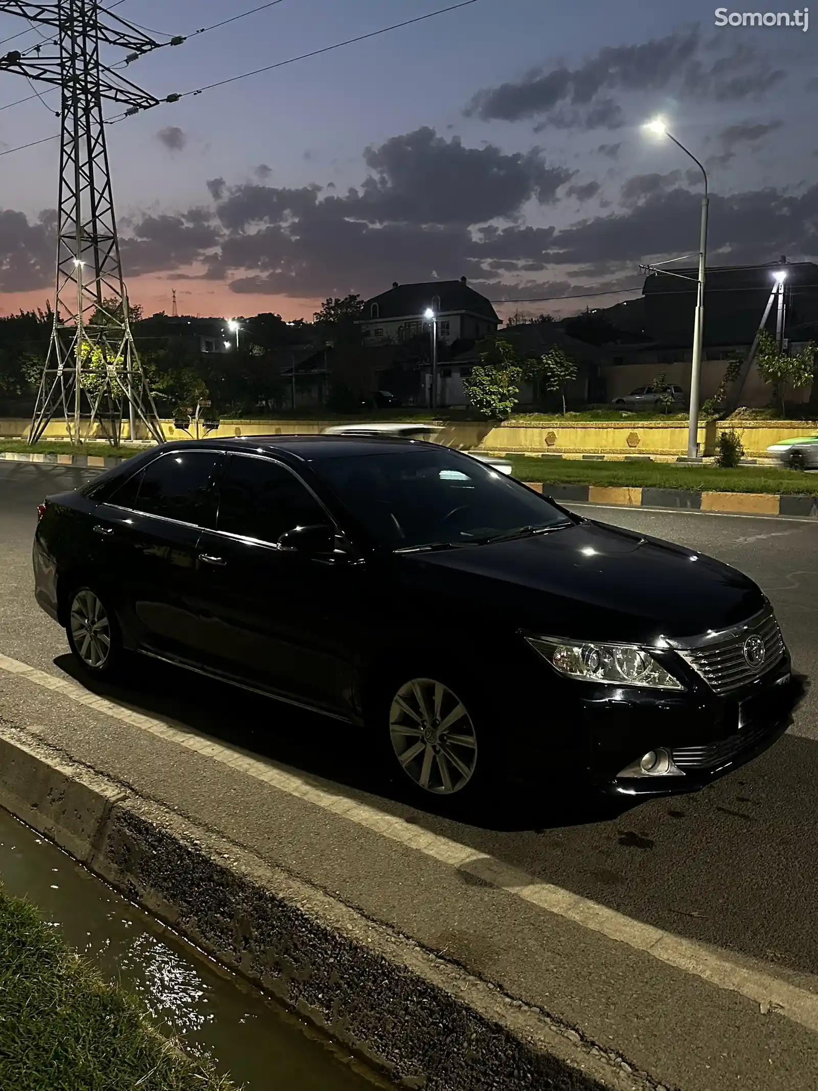 Toyota Camry, 2013-6