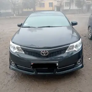 Toyota Camry, 2013