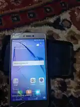 Телефон Honor-2