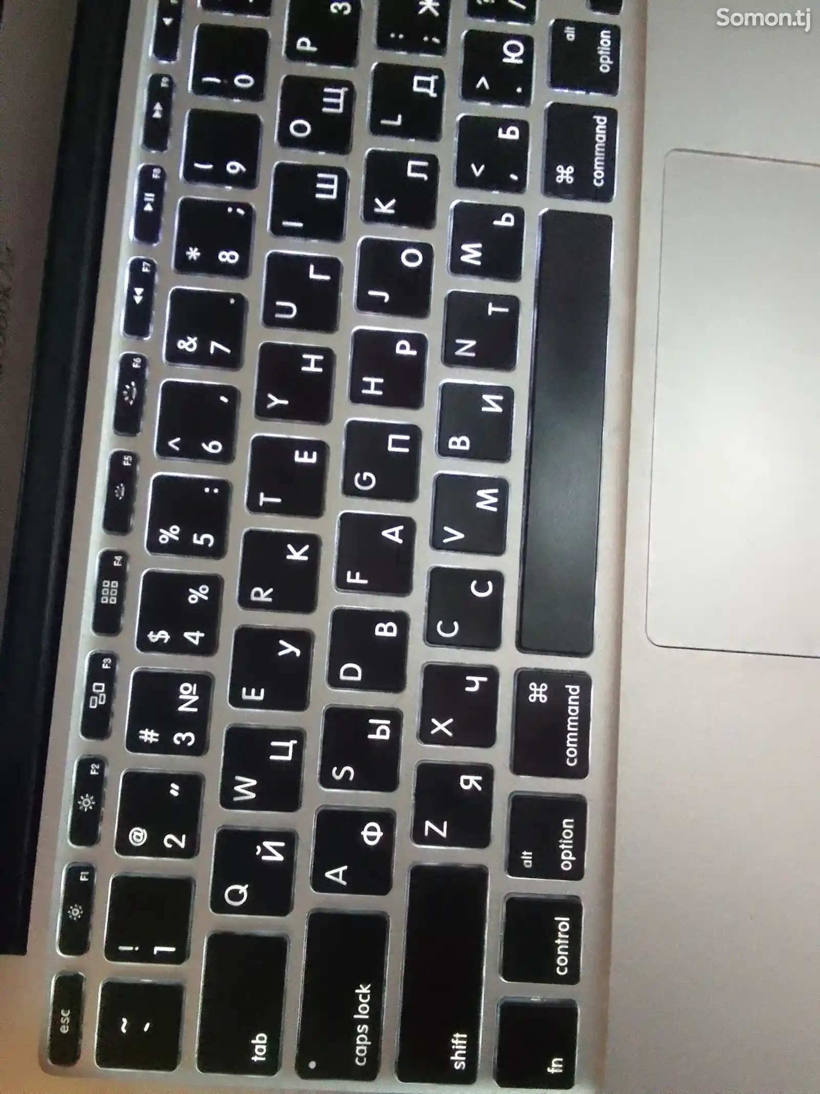 Ноутбук MacBook Air-10