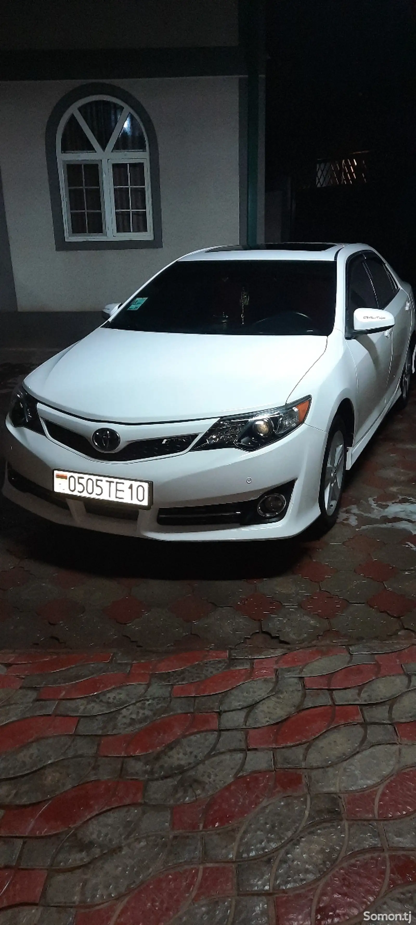 Toyota Camry, 2012-1