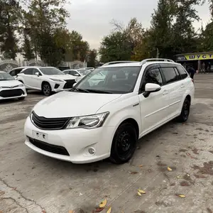 Toyota Fielder, 2014