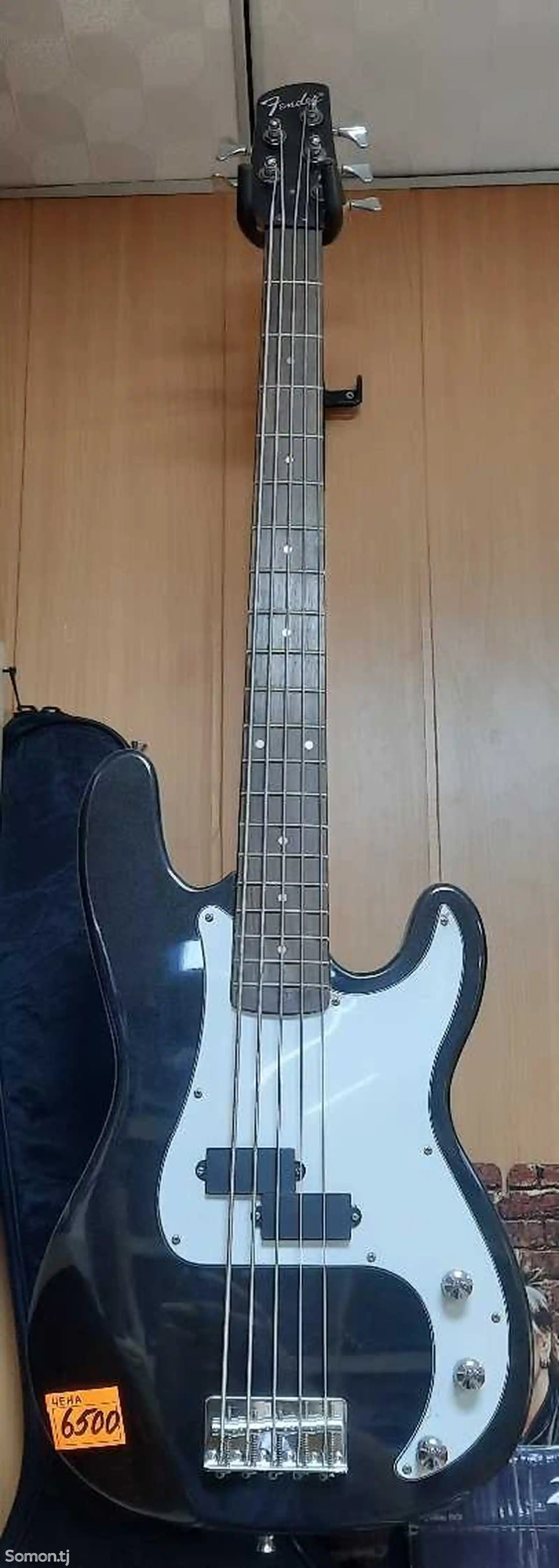 Басгитара Fender