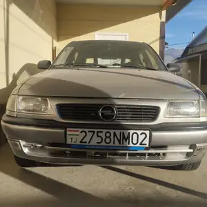 Opel Astra F, 1995