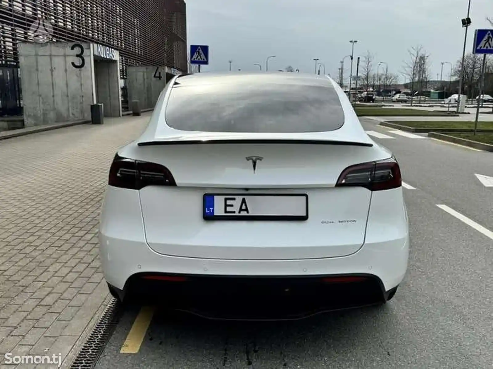 Tesla Model Y, 2021-6