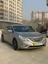 Hyundai Sonata, 2010-2