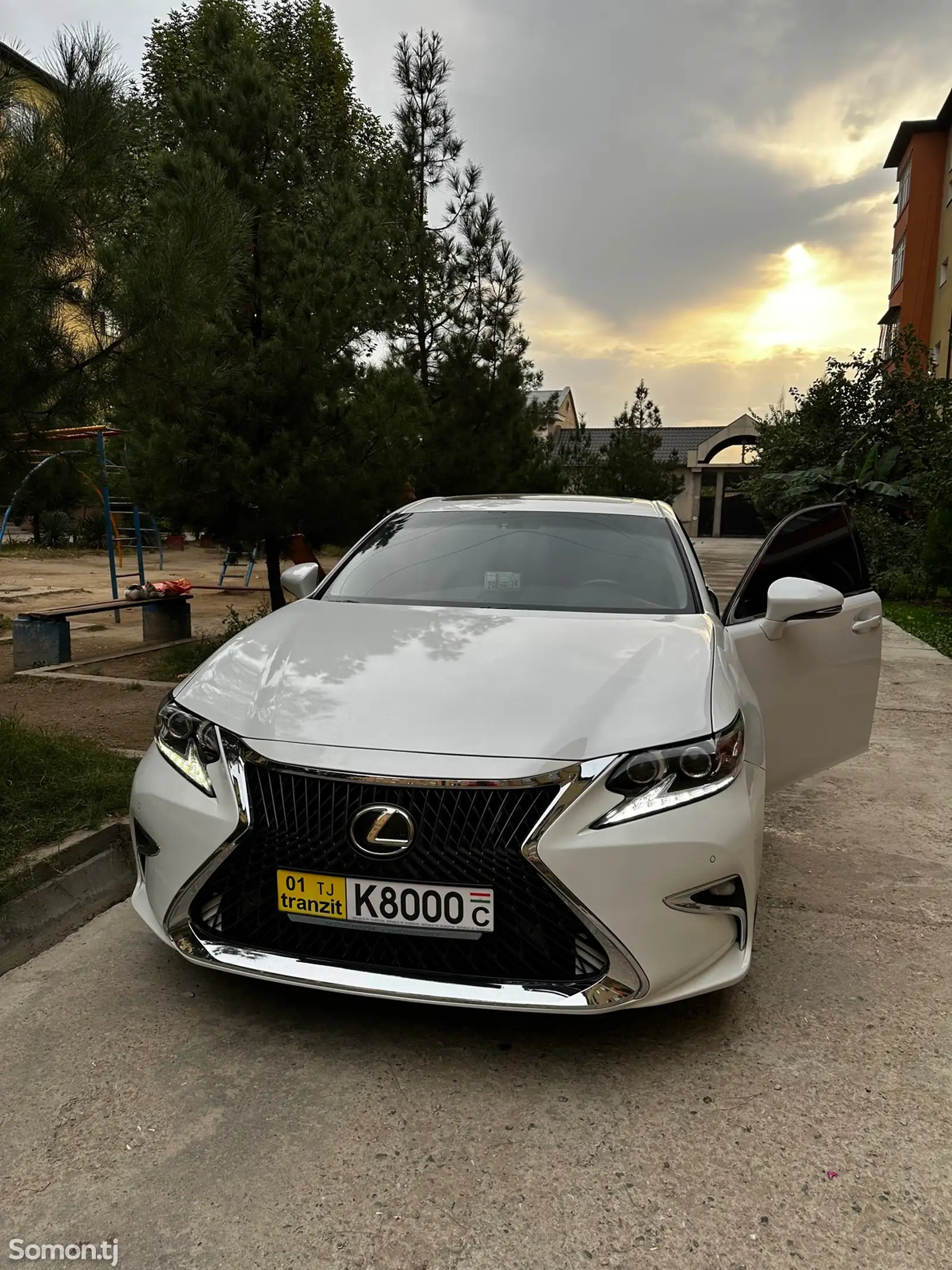 Lexus ES series, 2016-1