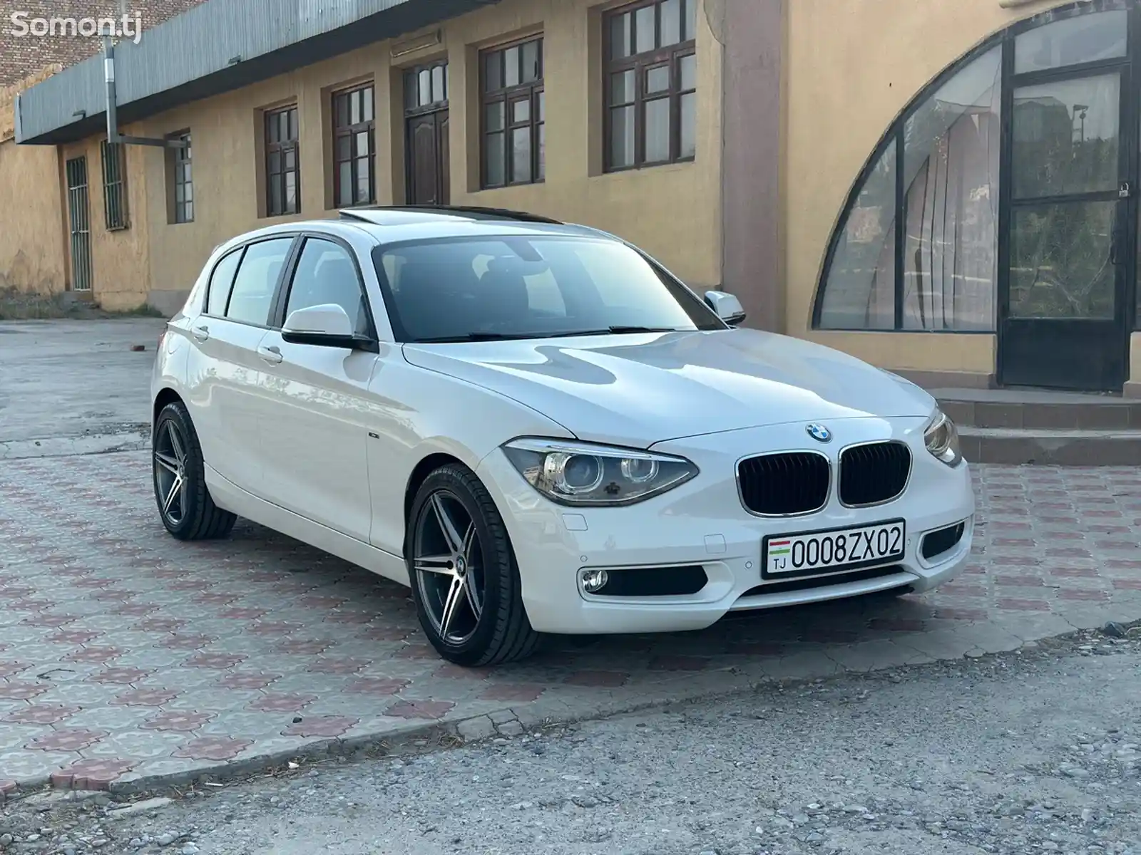 BMW 1 series, 2013-3