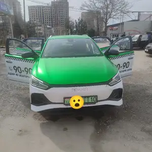 BYD E2, 2023