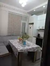 2-комн. квартира, 10 этаж, 71м², Овир-5