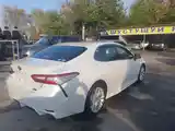 Toyota Camry, 2018-11