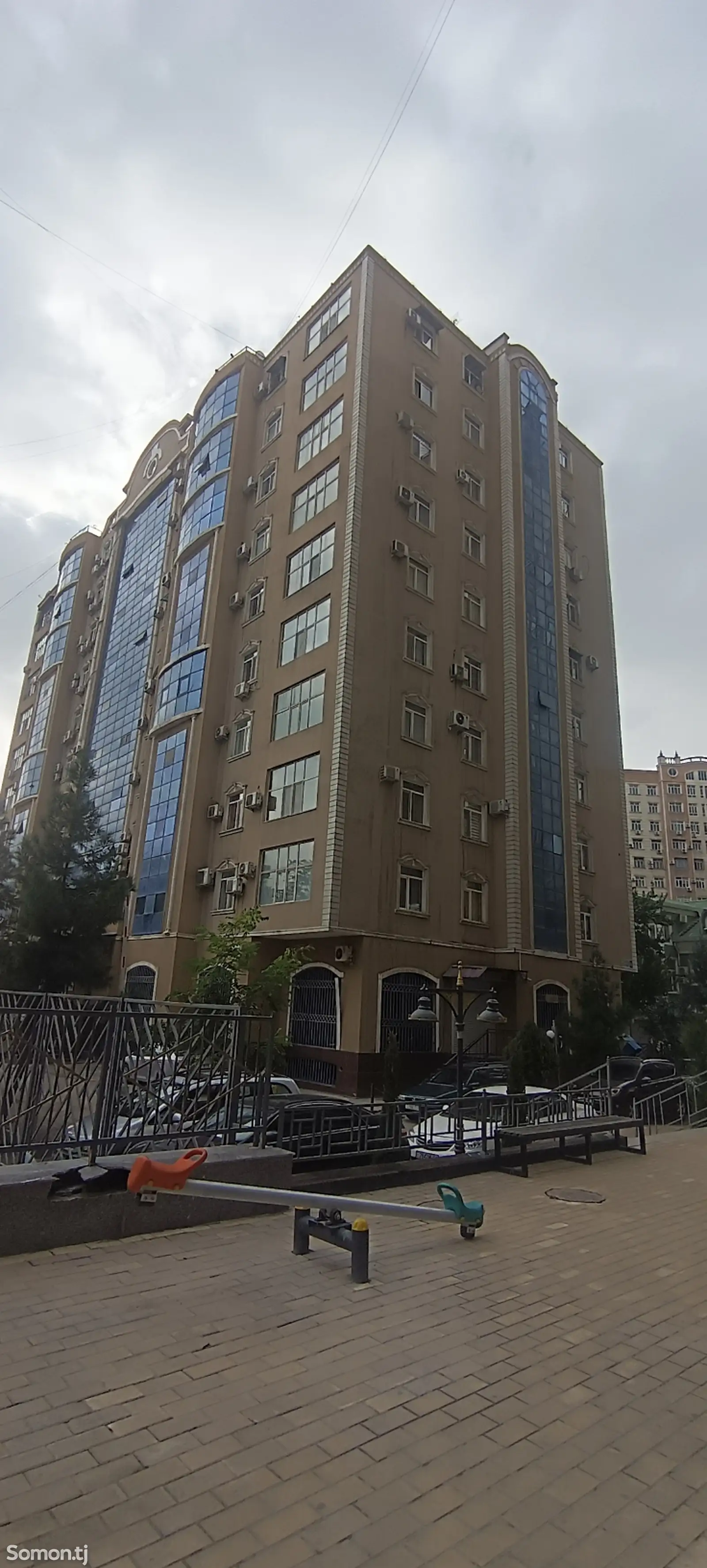 3-комн. квартира, 4 этаж, 137 м², Овир-4