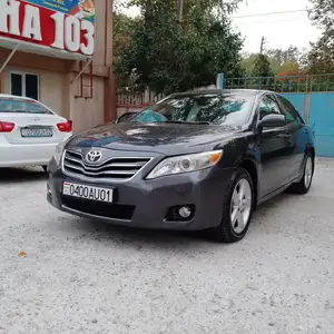 Toyota Camry, 2011