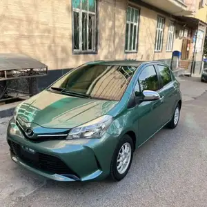 Toyota Vitz, 2015