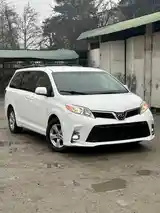 Toyota Sienna, 2015-2