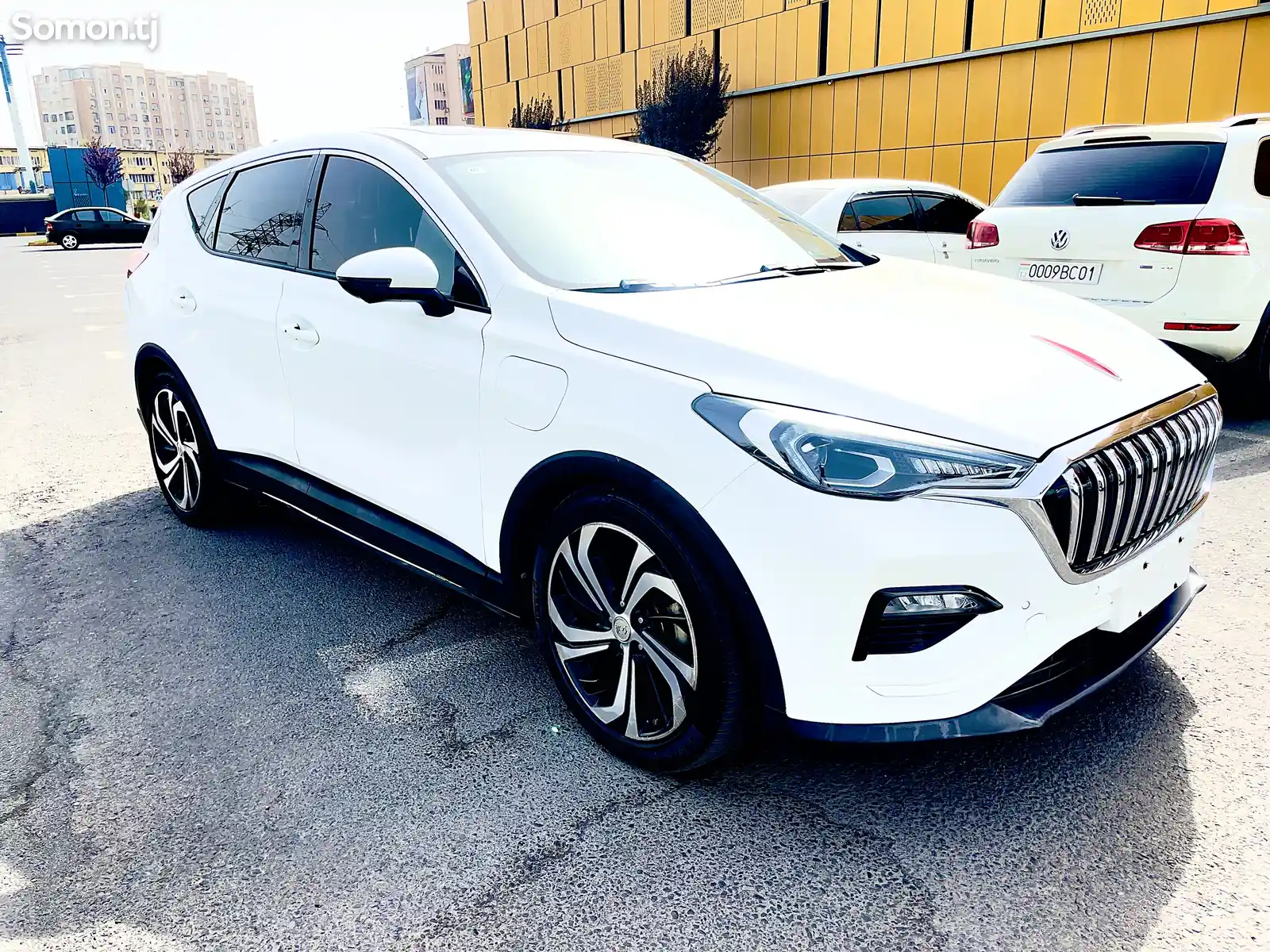 Hongqi E-HS3, 2019-2