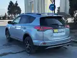 Toyota RAV 4, 2018-4