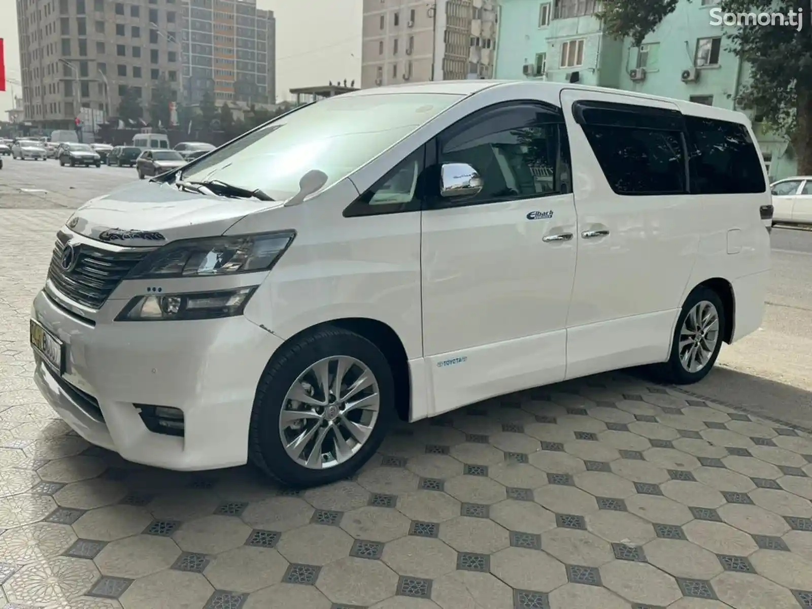 Toyota Vellfire, 2014-5