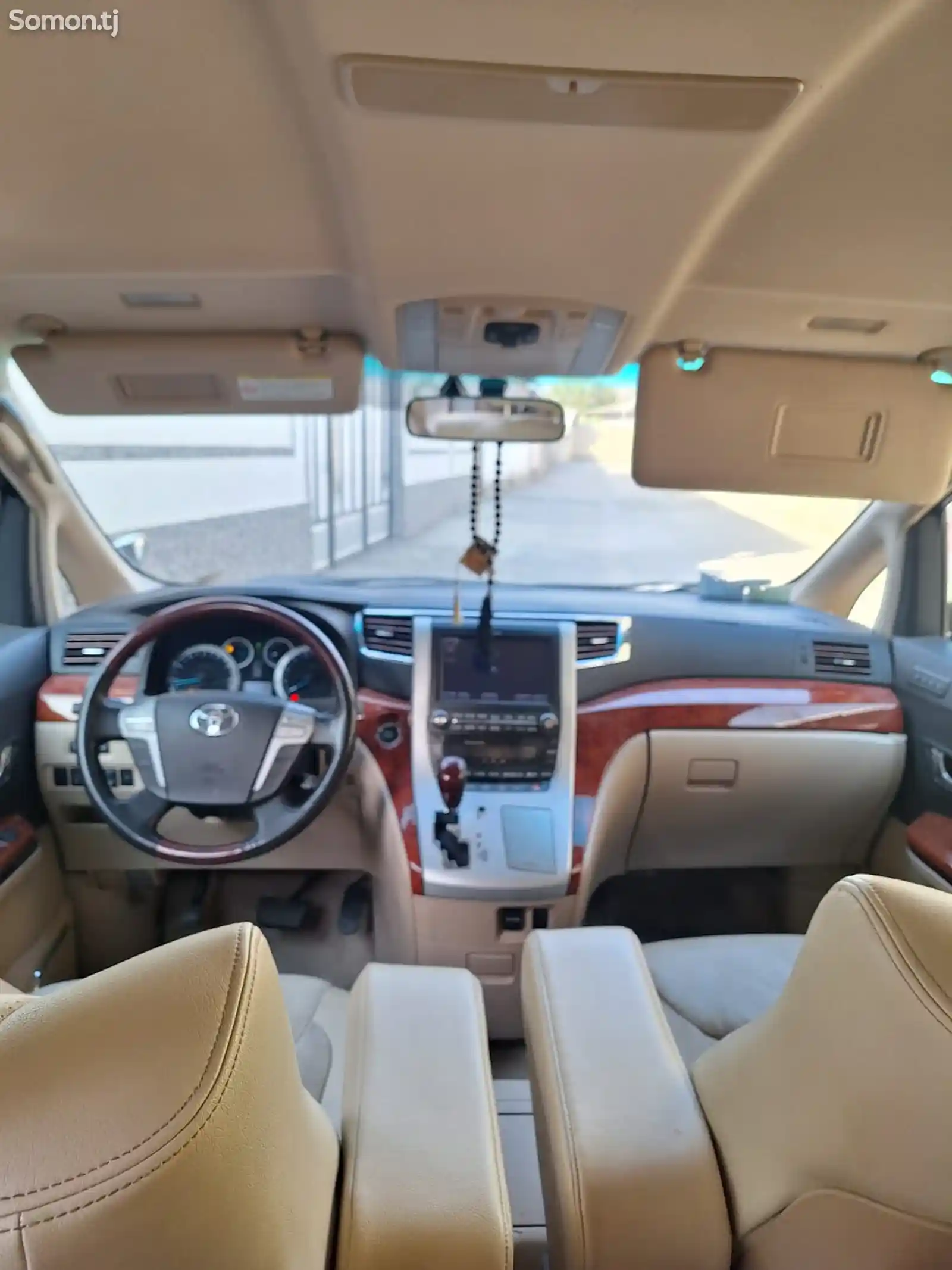 Toyota Alphard, 2014-5