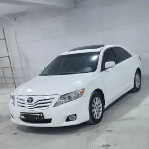 Toyota Camry, 2011