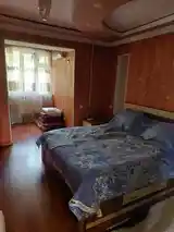 3-комн. квартира, 2 этаж, 85м², аэрапорт-2