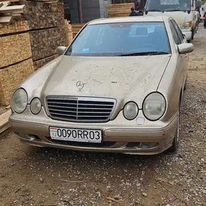 Mercedes-Benz E class, 2000