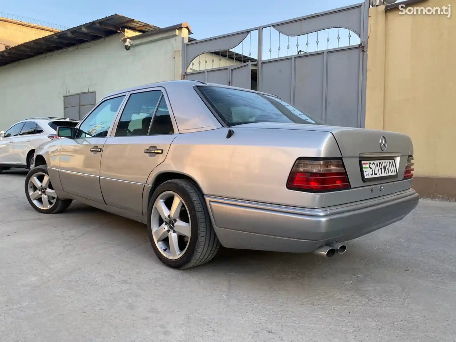 Mercedes-Benz W124, 1995-1