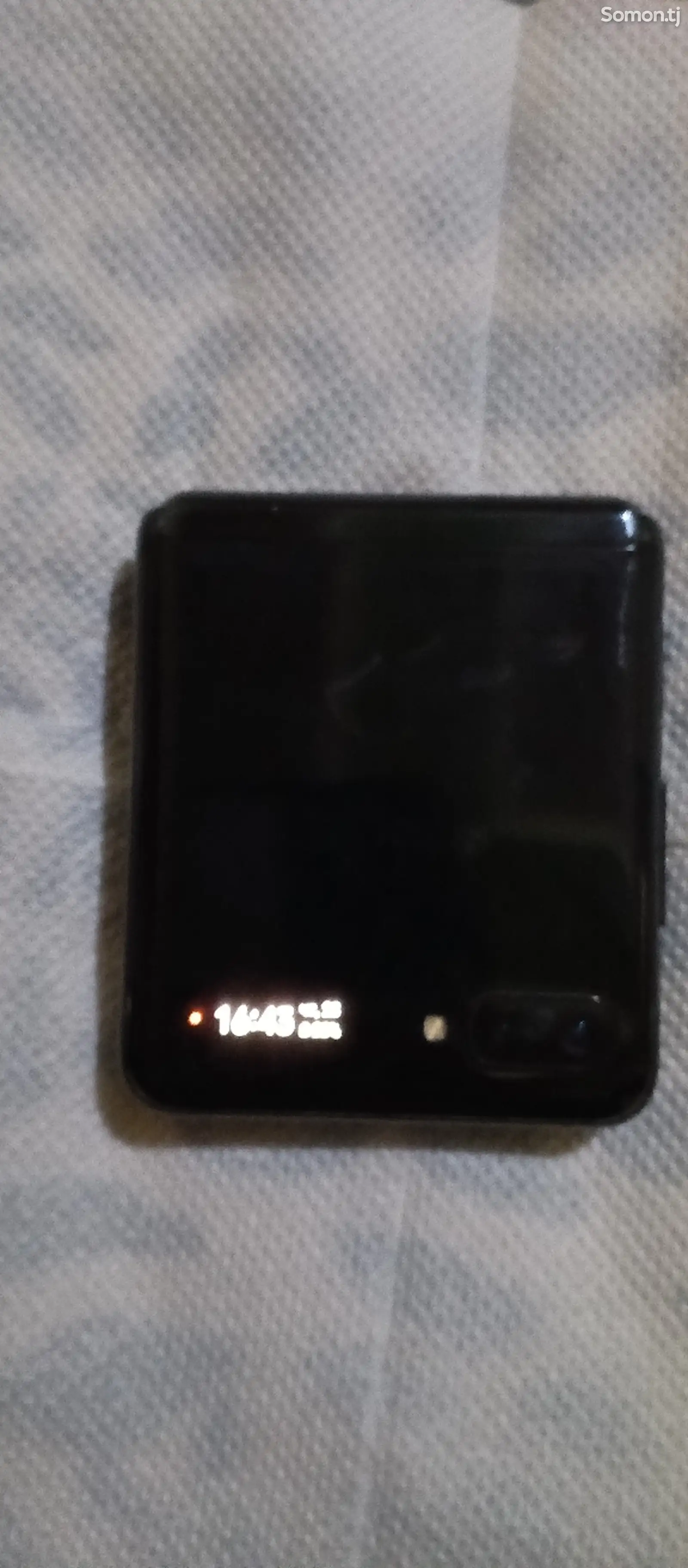 Samsung Galaxy Z Flip-1