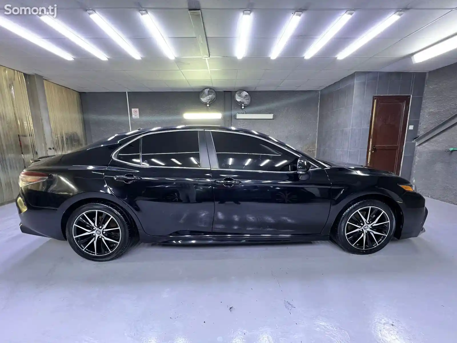 Toyota Camry, 2019-7