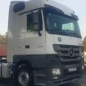 Седельный тягач Mercedes-Benz Actros, 2013