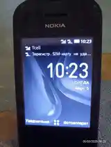 Nokia 2720 Flip-4