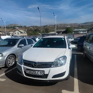 Opel Astra H, 2009