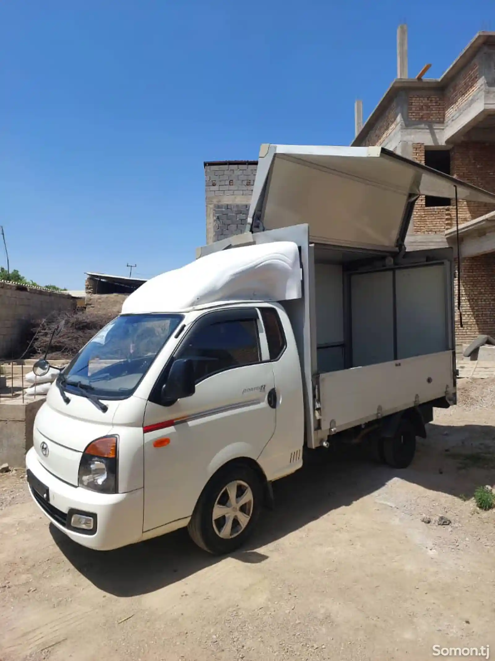 Бортовой автомобиль Hyundai Porter, 2014-3