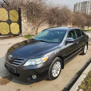 Toyota Camry, 2011