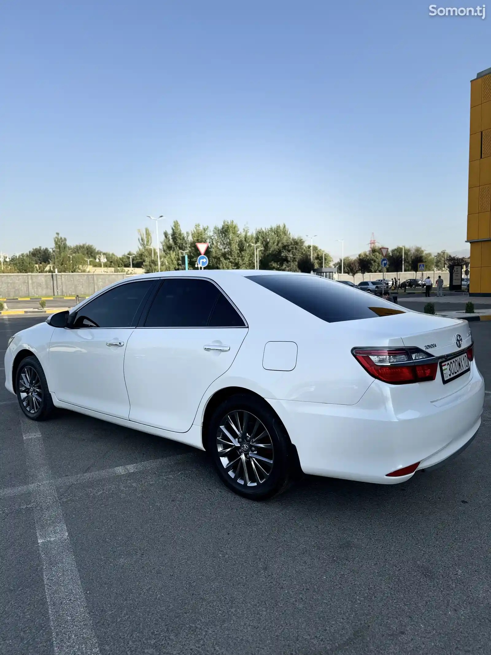 Toyota Camry, 2015-3