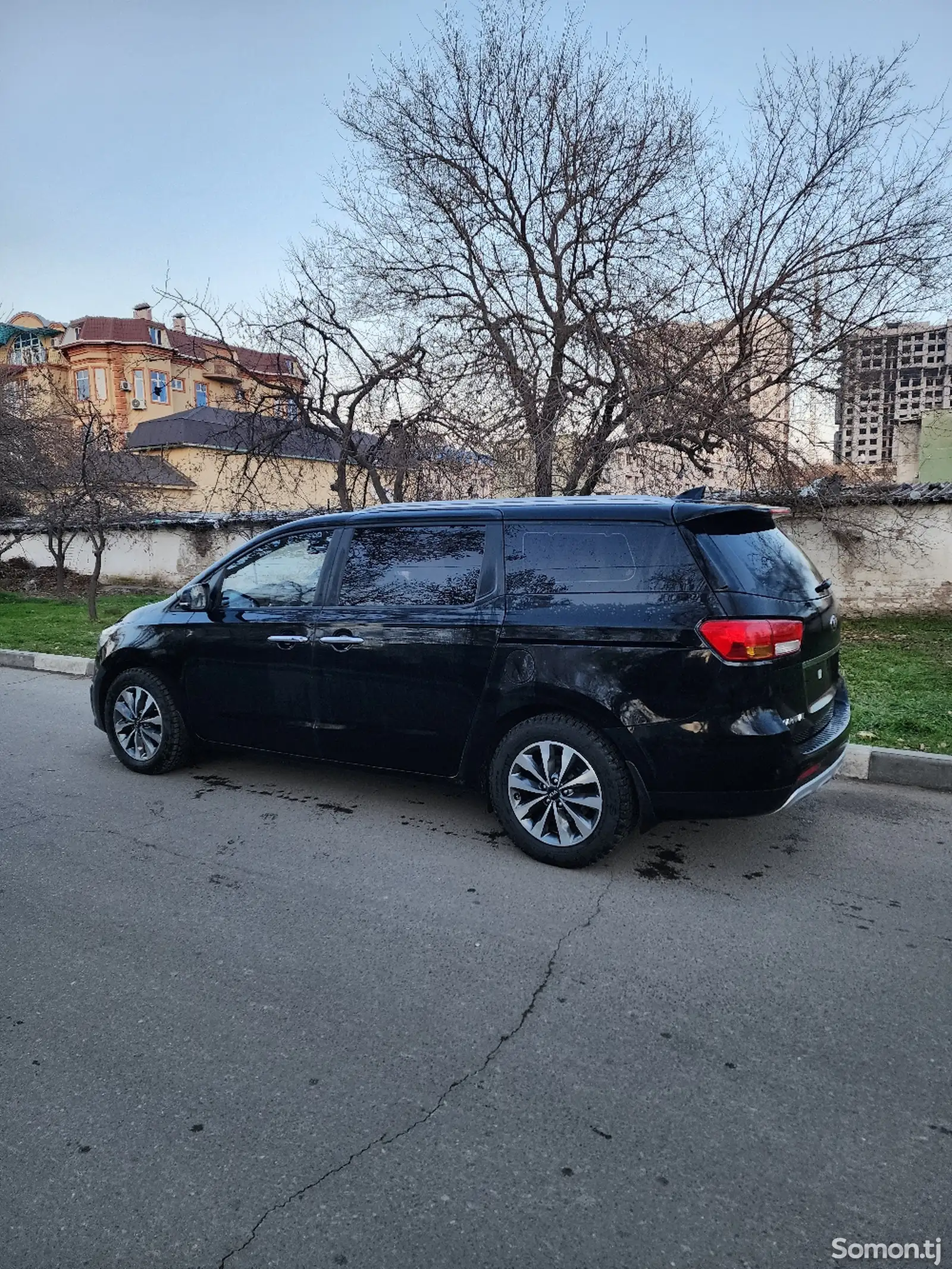 Kia Carnival, 2015-1