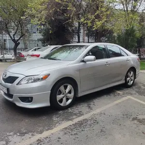 Toyota Camry, 2011