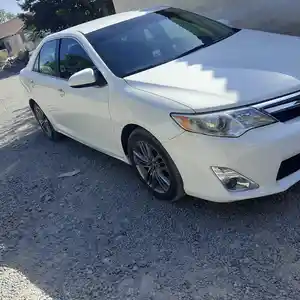 Toyota Camry, 2013