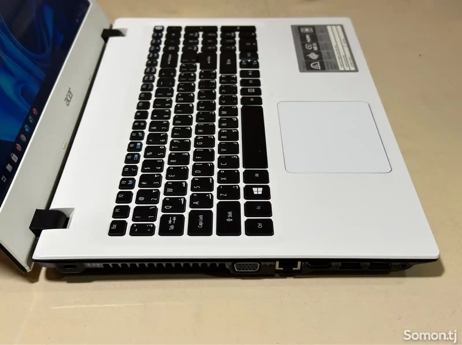 Ноутбук Acer E5-573 i3-4gen-5