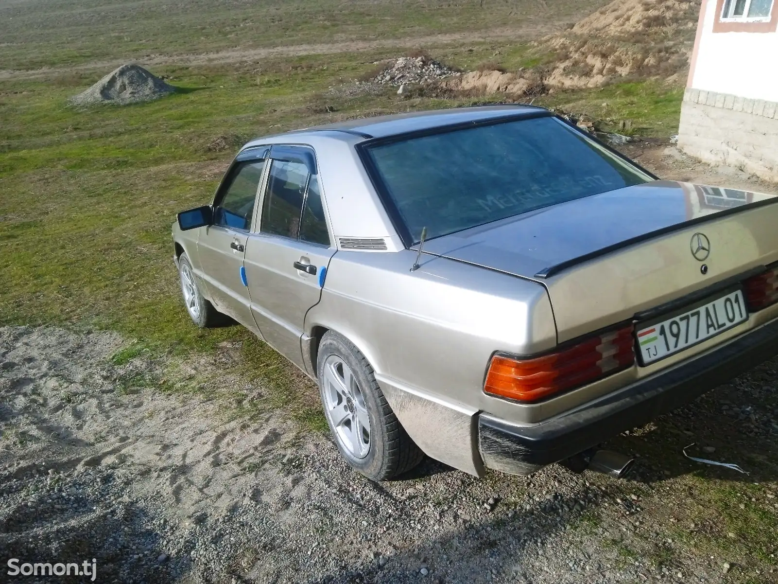 Mercedes-Benz W124, 1990-1