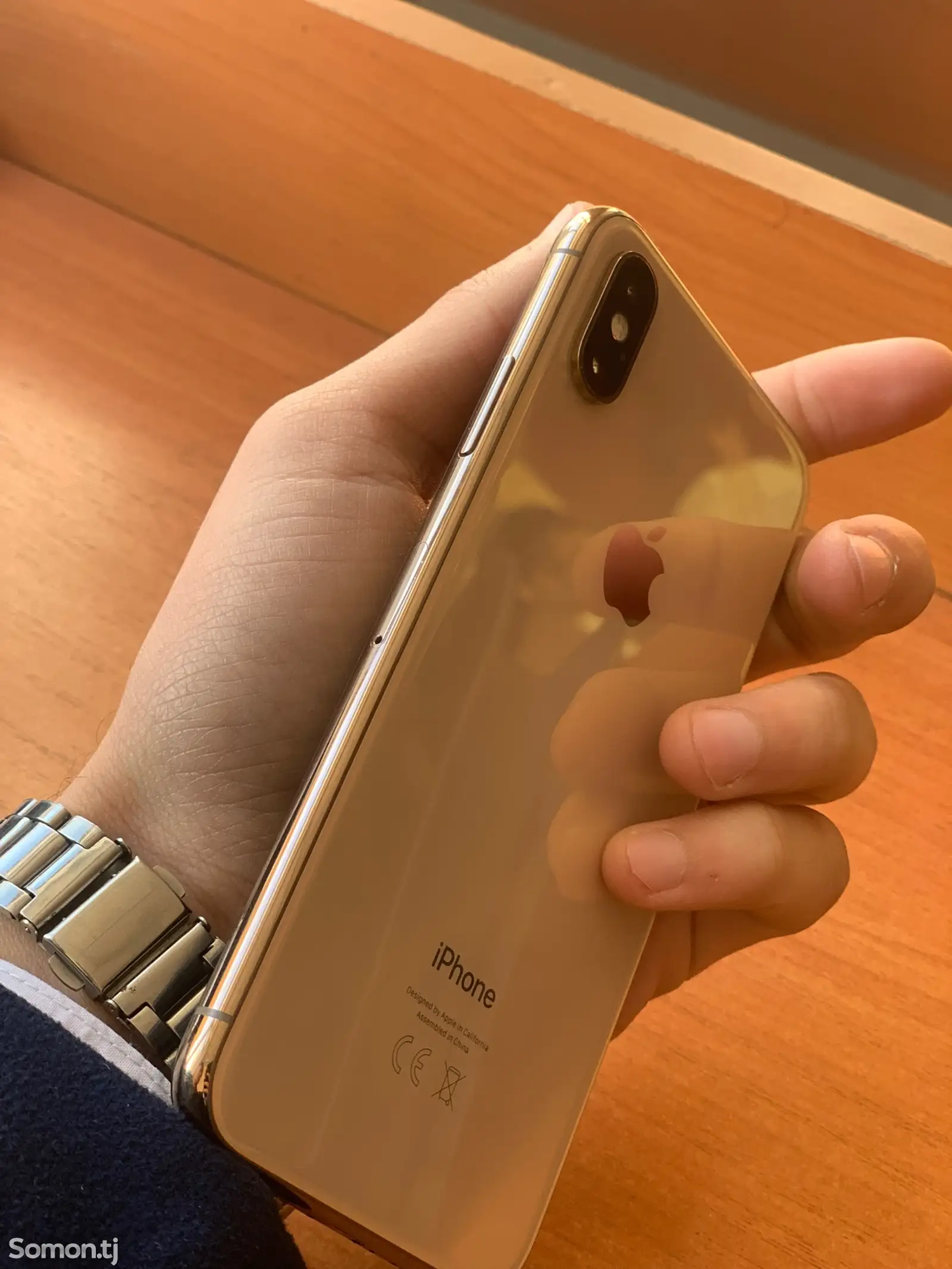 Apple iPhone Xs, 64 gb, Gold-1