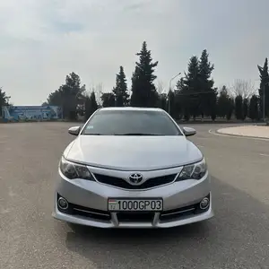 Toyota Camry, 2012