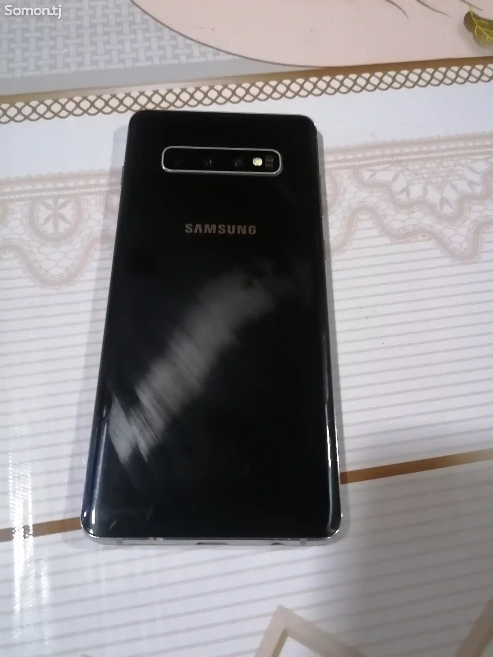 Samsung Galaxy s10+-3