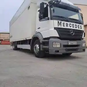 Грузовик Mercedes-Benz Atego, 2008