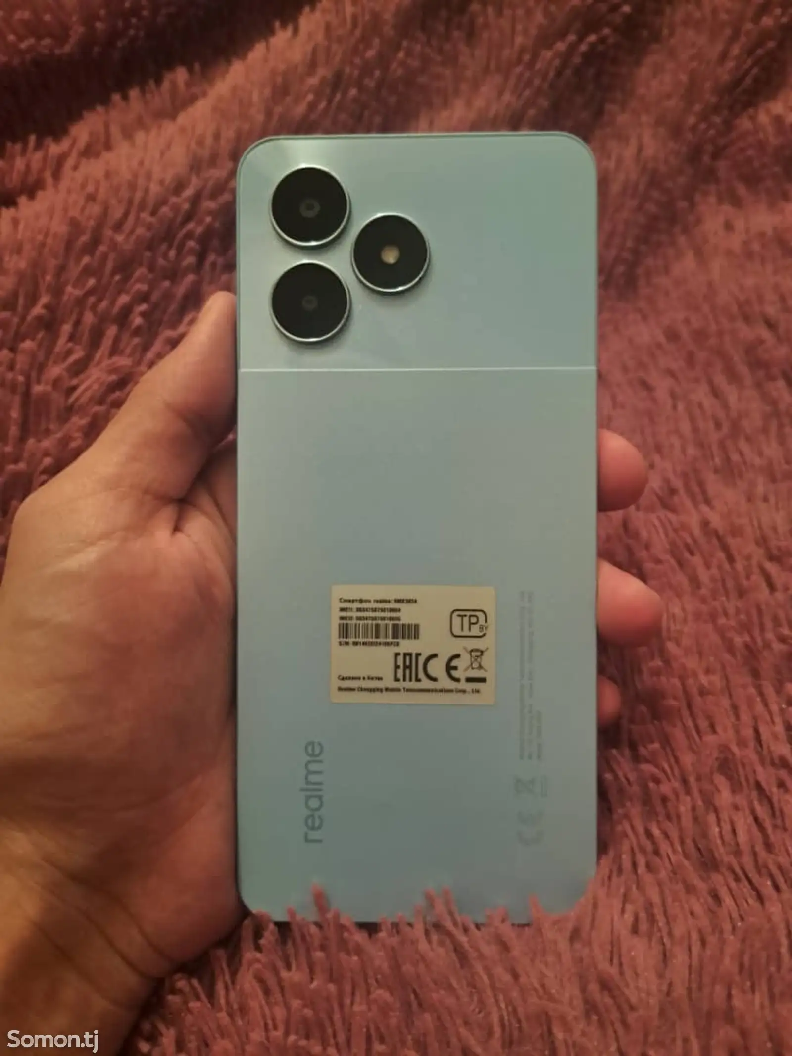 Телефон Realme-1