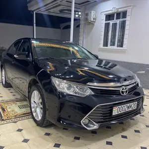 Toyota Camry, 2016