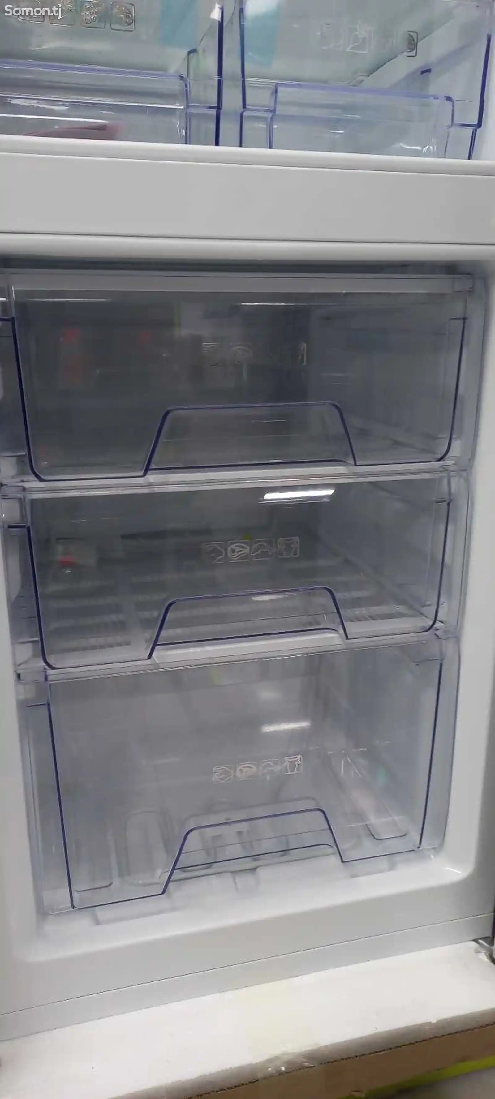 Холодильник Artel HD 345-5